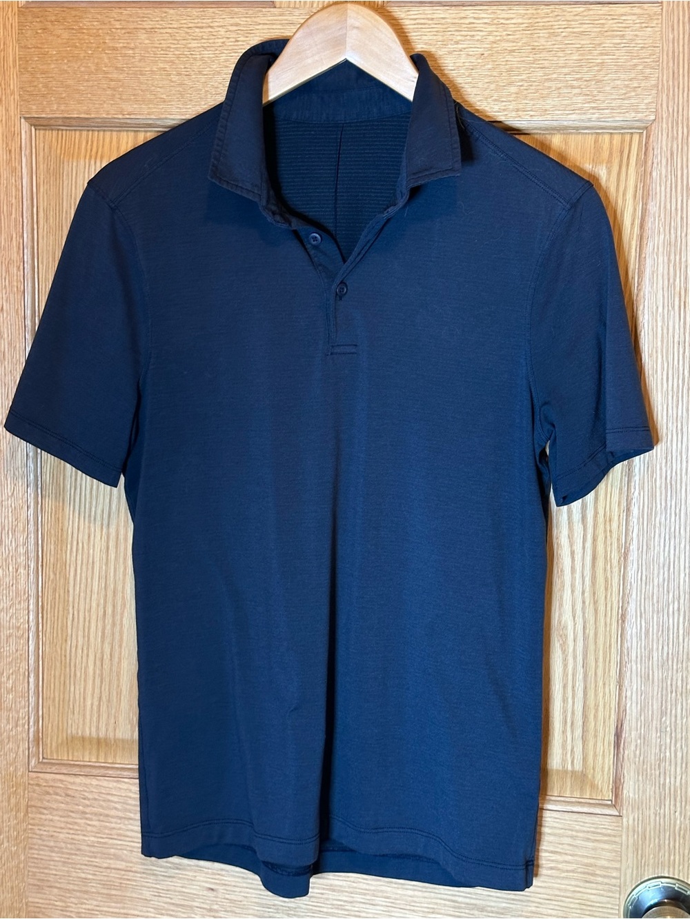 Lululemon Men's Short Sleeve Polo Shirt Navy Blue Size Small